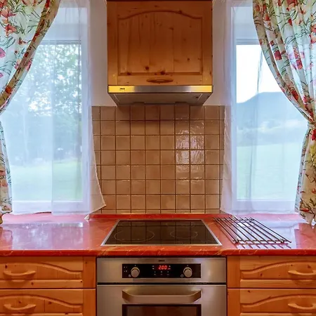 Szalamandra - A Tisztas Villa *