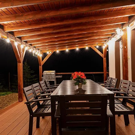 Szalamandra - A Tisztas Villa